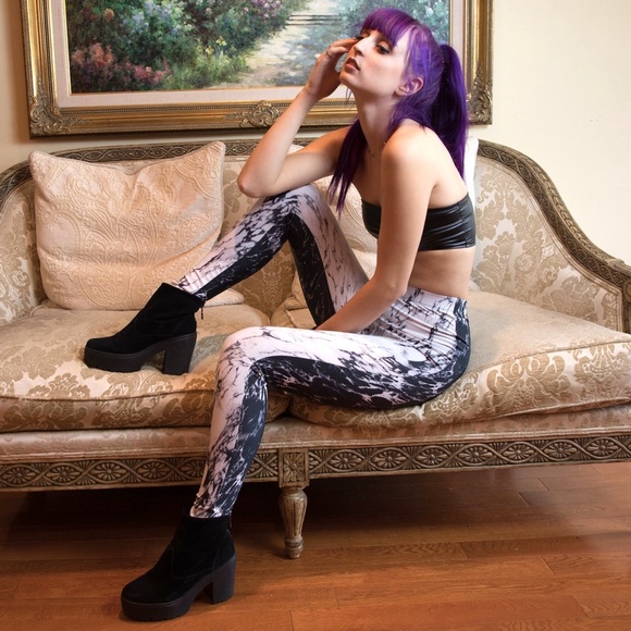 Apollos Leggings - Picture 2 of 4